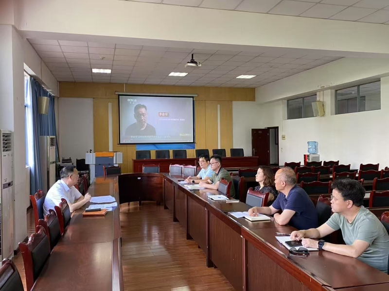 IsgR_1748248592350017766.jpg 02.jpg