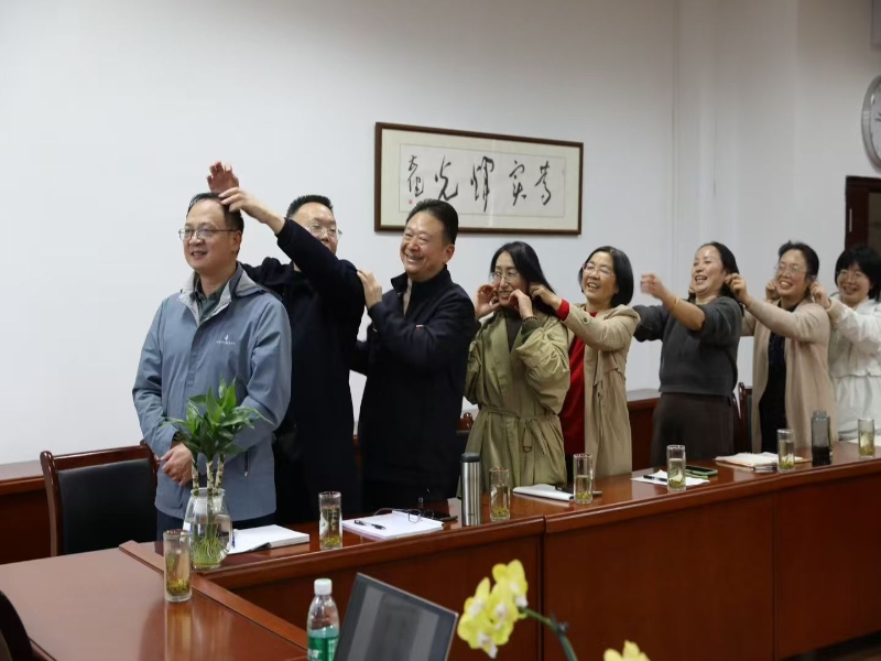 xPDE_1764118336799030214.jpg 06.jpg